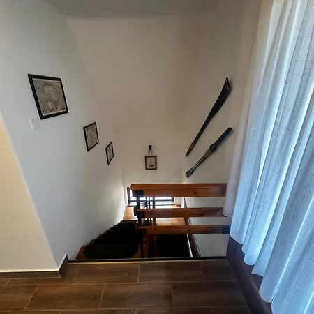 Topcat Apartment